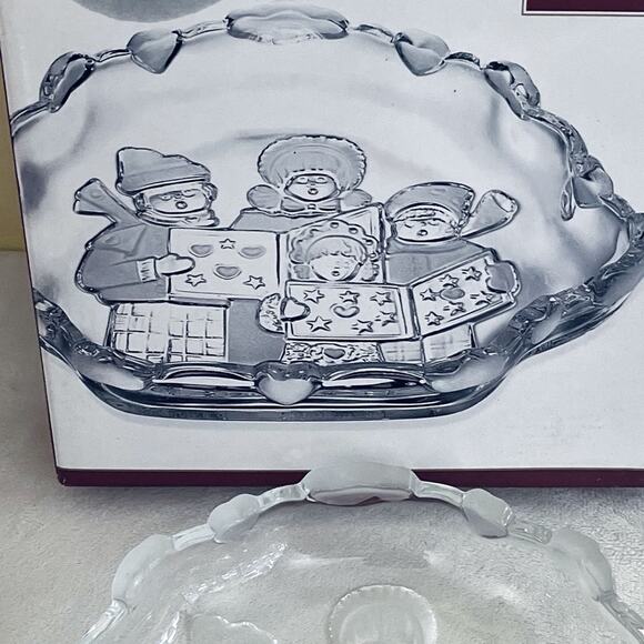Vintage Mikasa Christmas Carolers Glass Dish Platter Candy Holiday Trinket - Picture 2 of 8